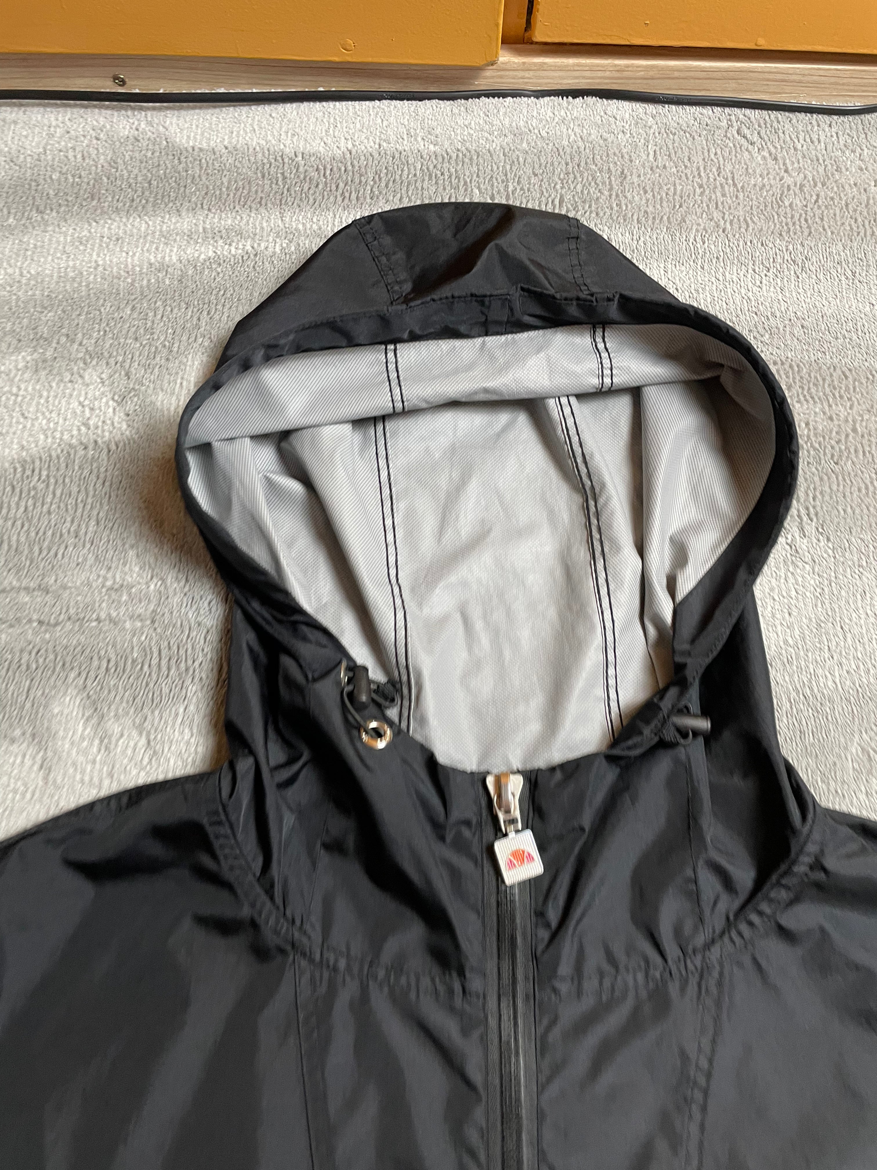 Ellesse Windbreaker in schwarz - Gr. L