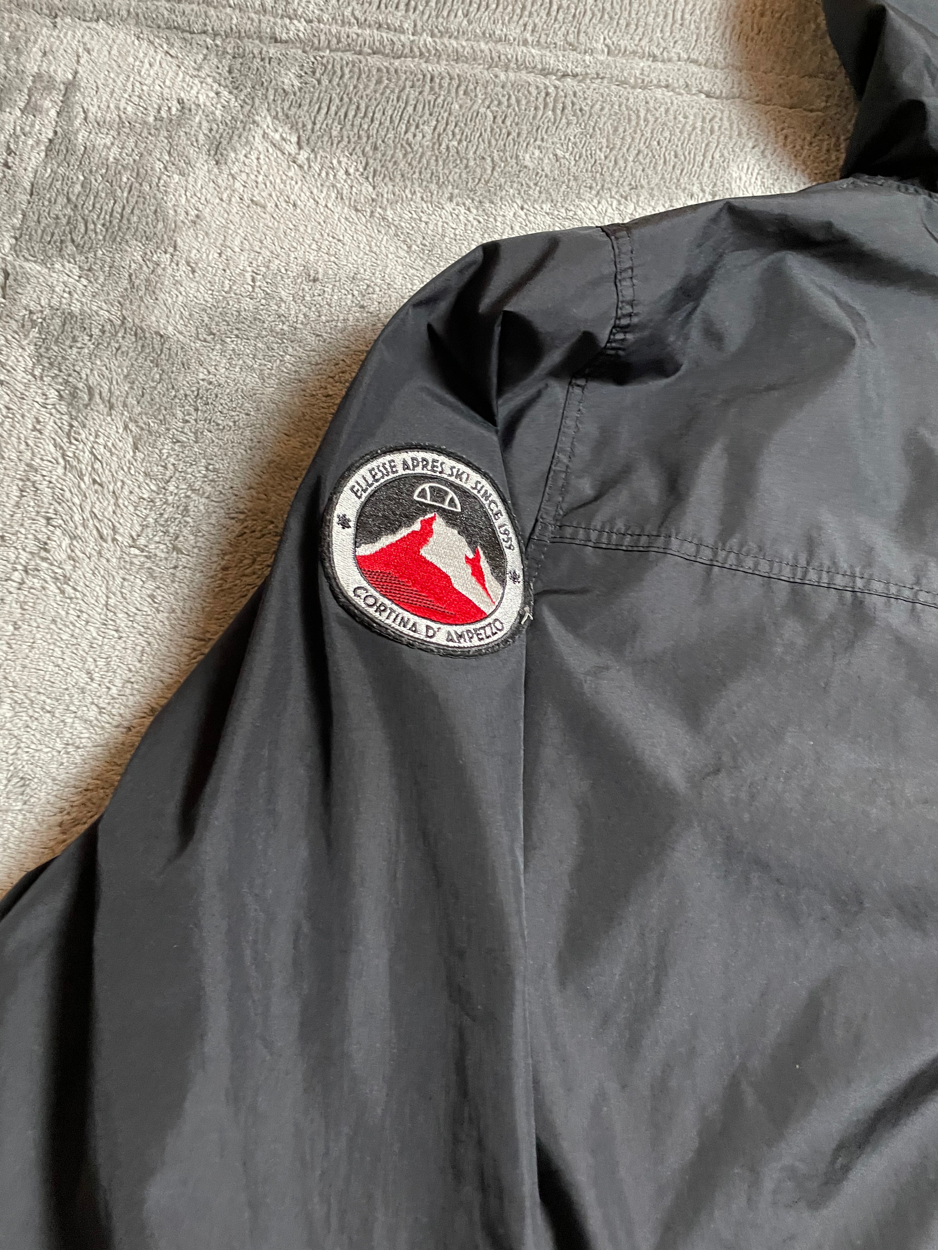 Ellesse Windbreaker in schwarz - Gr. L