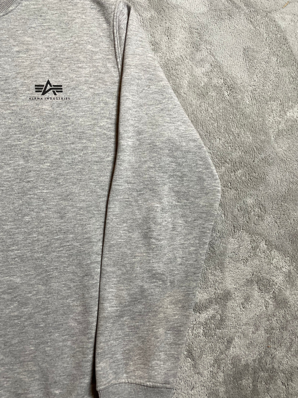 Alpha Industries Sweatshirt in hellgrau - Gr. L