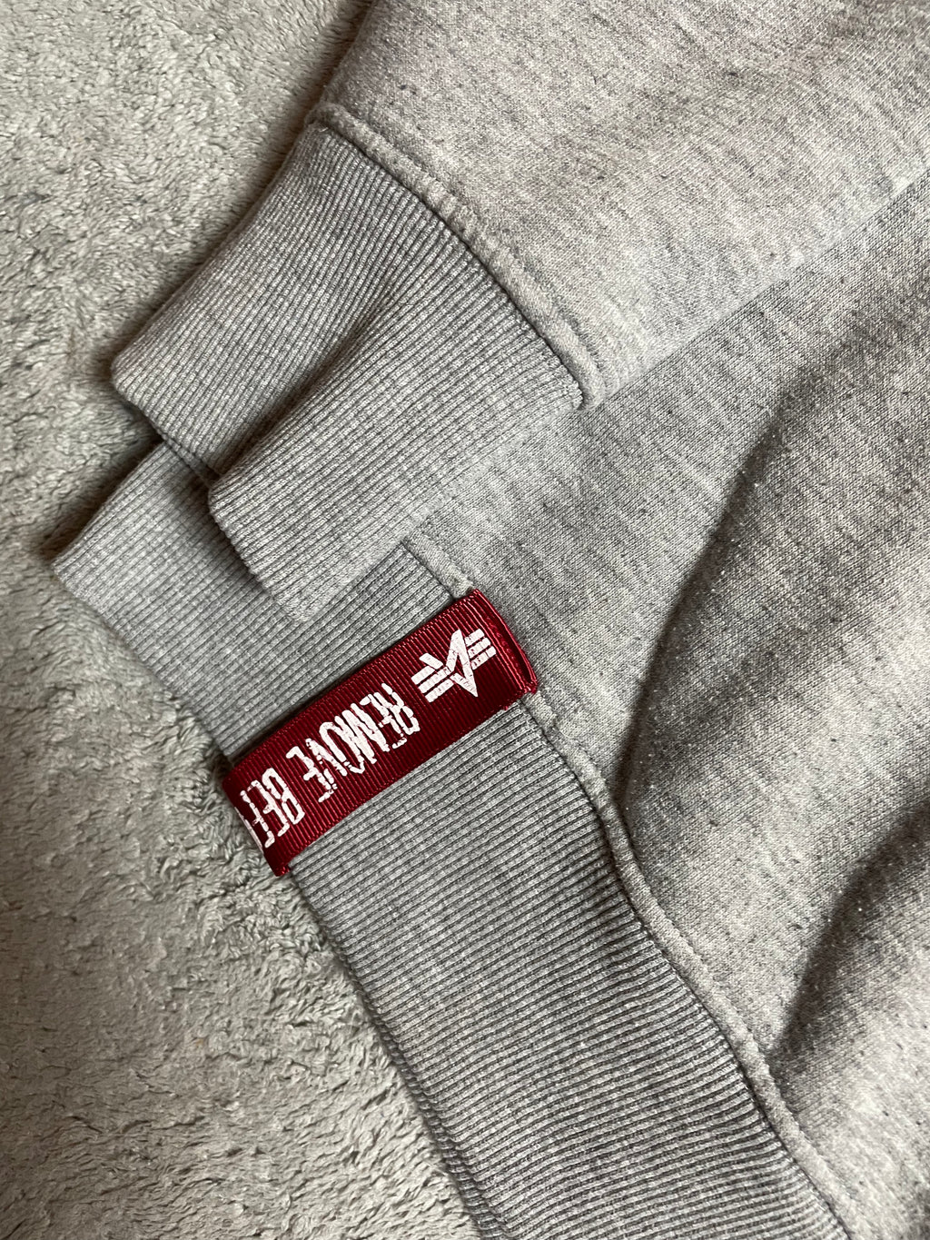 Alpha Industries Sweatshirt in hellgrau - Gr. L