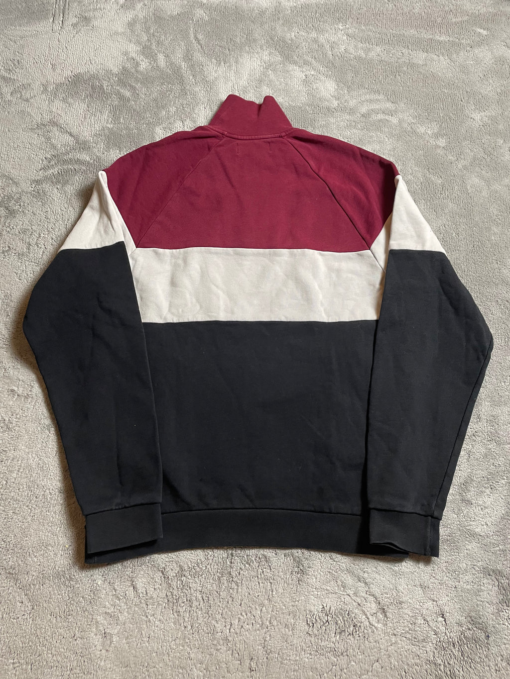 Fred Perry Halfzip Sweater in Weinrot, weiß, schwarz - Gr. XS