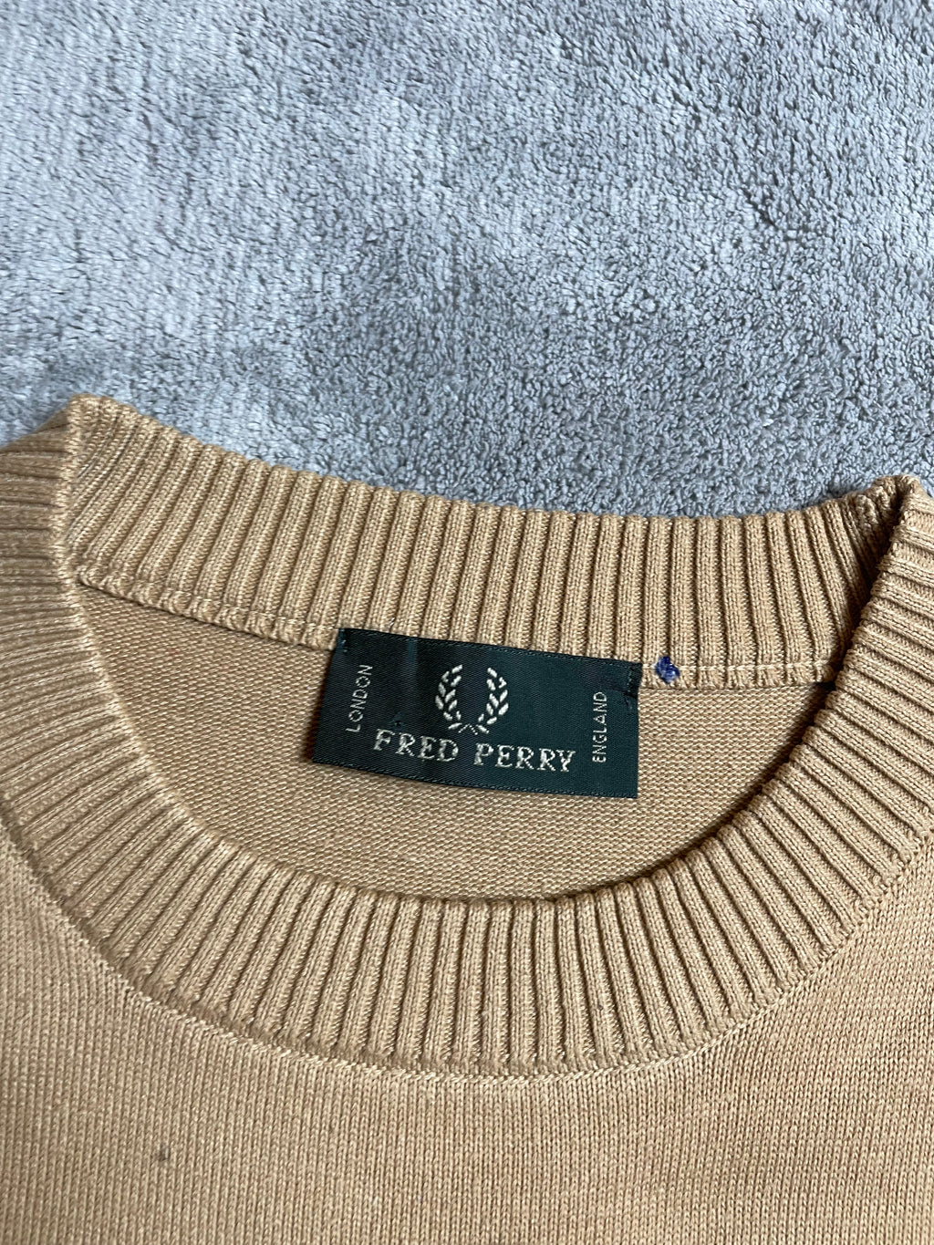 Fred Perry Sweatshirt in Beige/Sandbraun - Gr. M