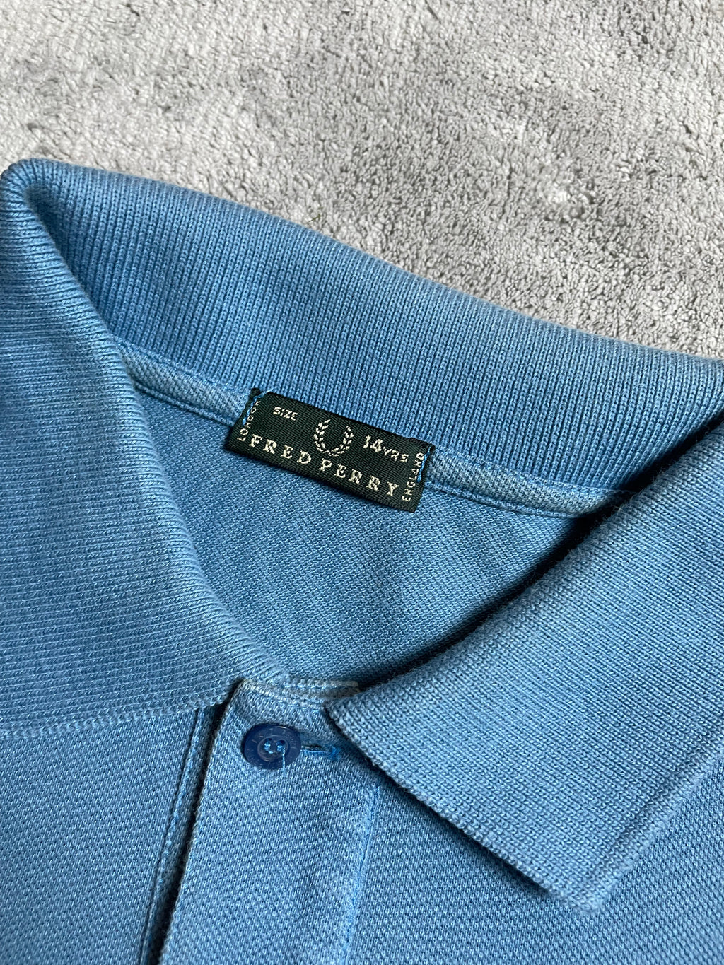 Fred Perry Polohemd in hellblau - Gr. S