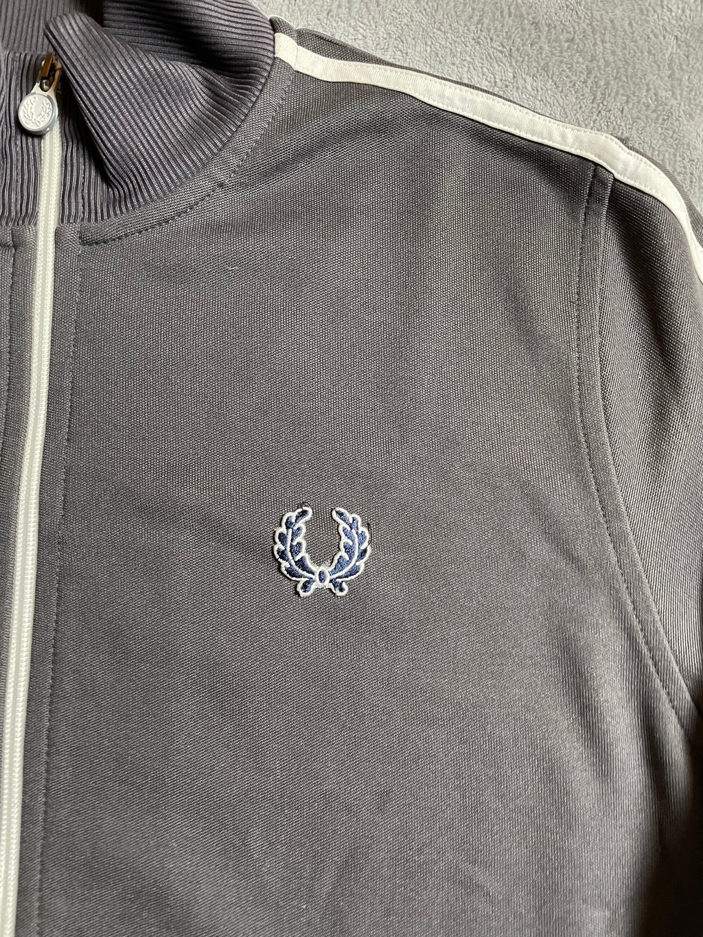 Fred Perry Trainingsjacke in Grau - Gr. S