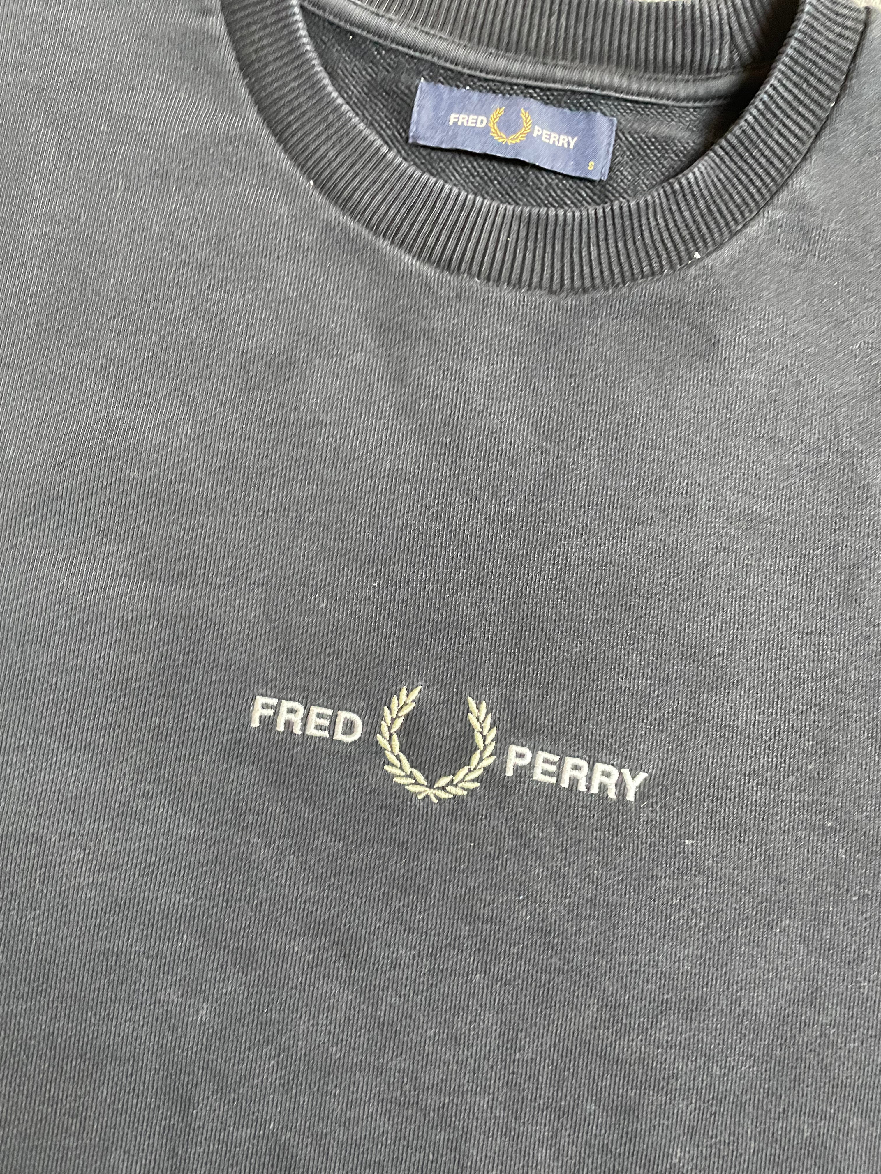 Fred Perry Sweatshirt in schwarz - Gr. S
