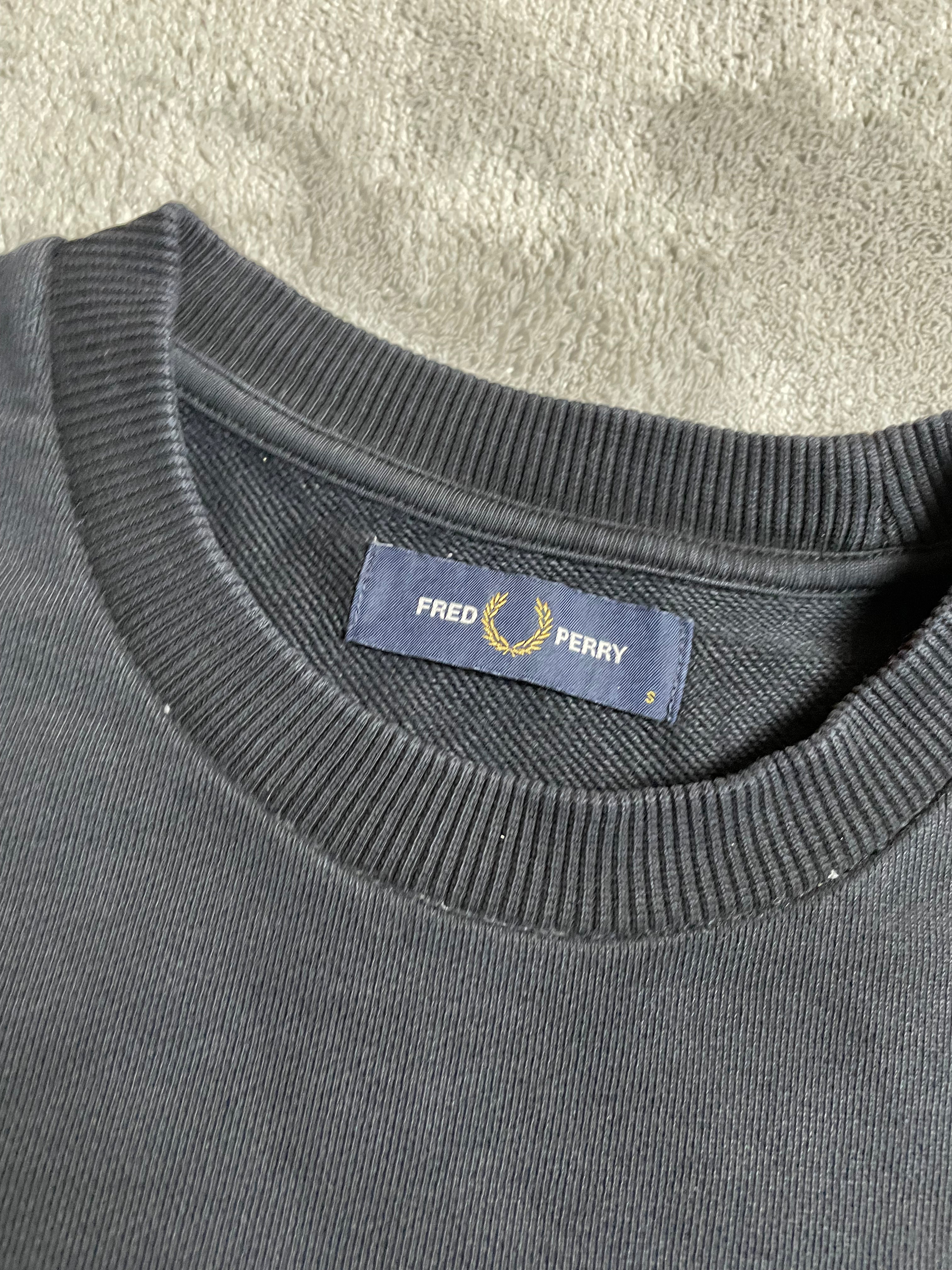Fred Perry Sweatshirt in schwarz - Gr. S