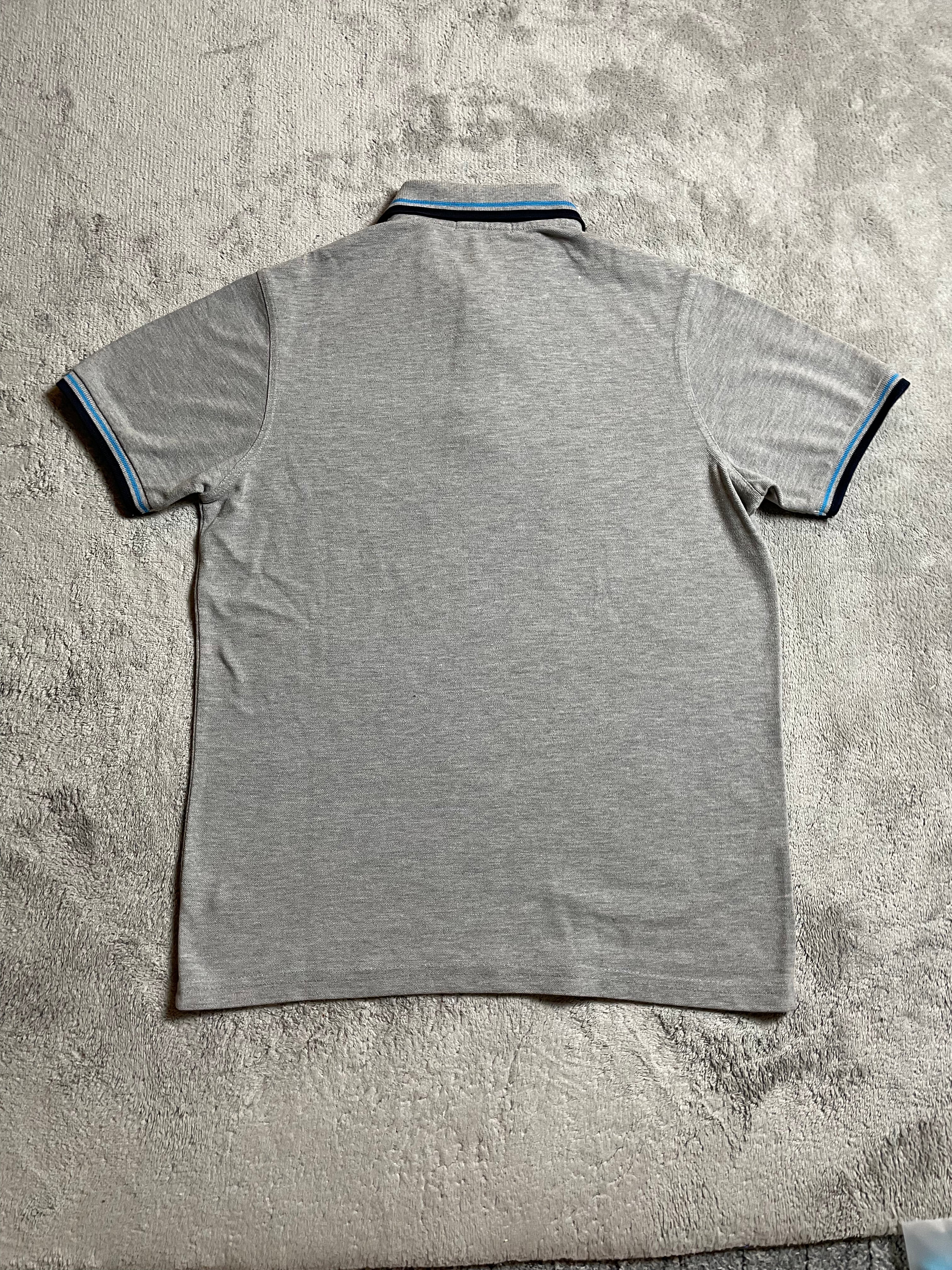 Fred Perry Polohemd in hellgrau - Gr. S