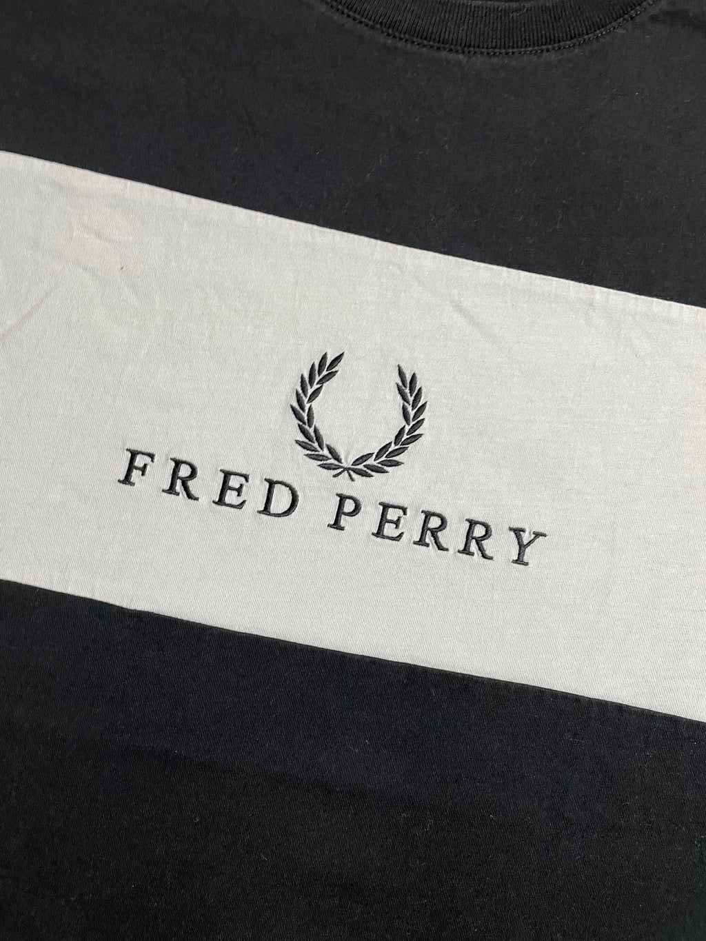 Fred Perry Polohemd in schwarz, weiß - Gr. M