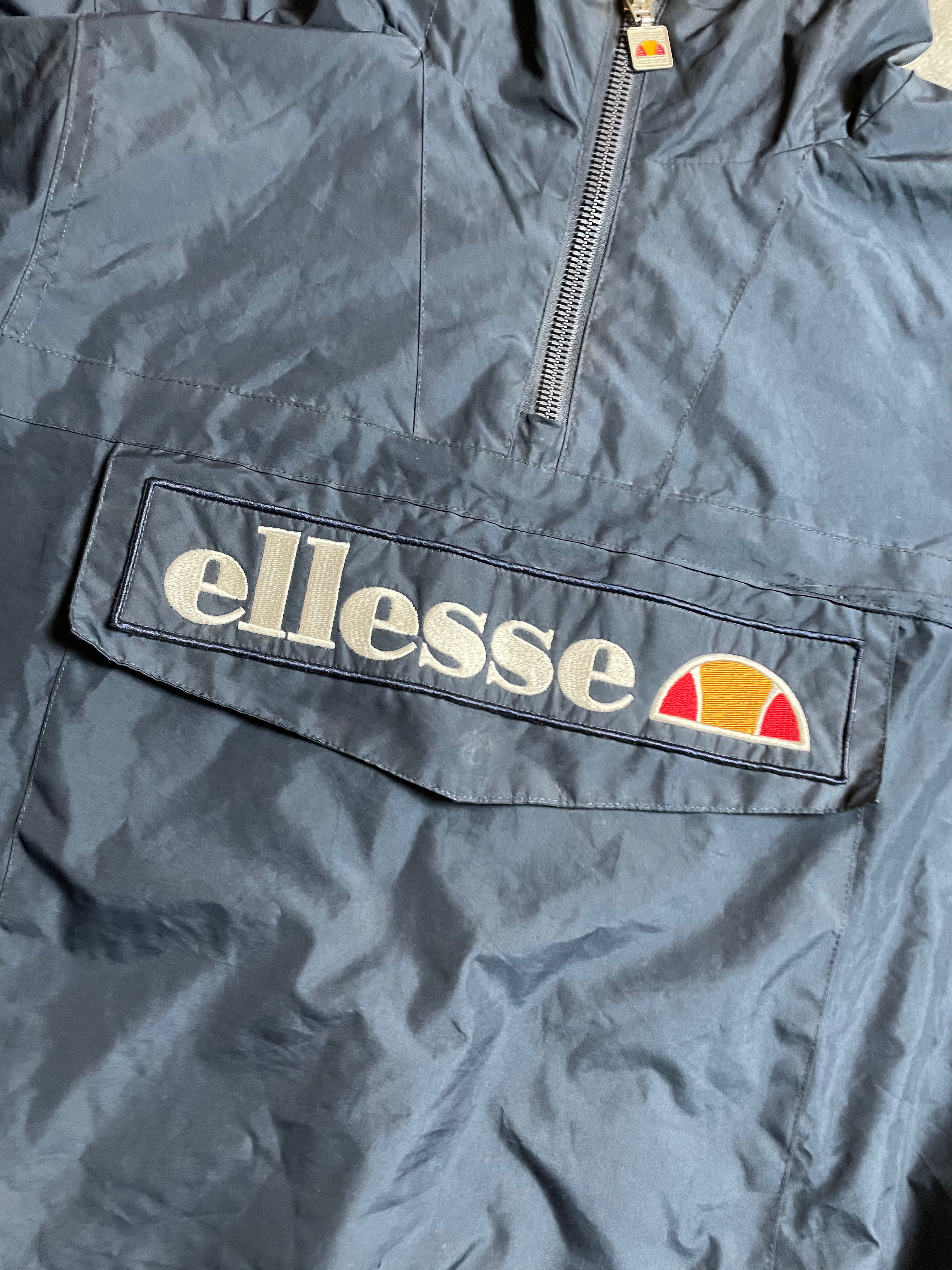 Ellesse Windbreaker in Marineblau - Gr. S