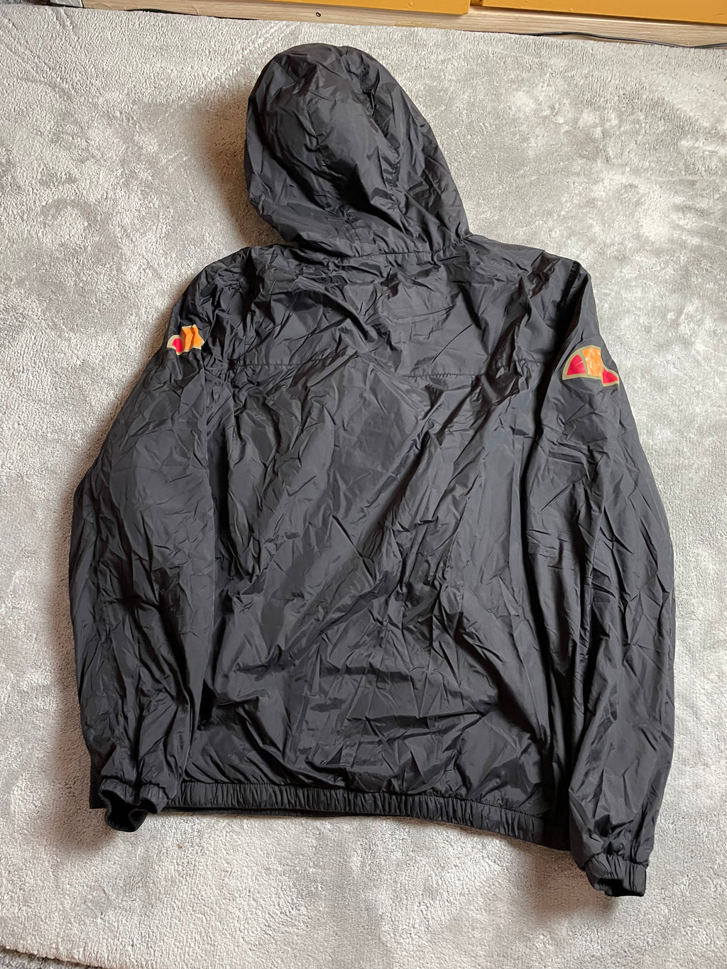 Ellesse Windbreaker in schwarz - Gr. XL