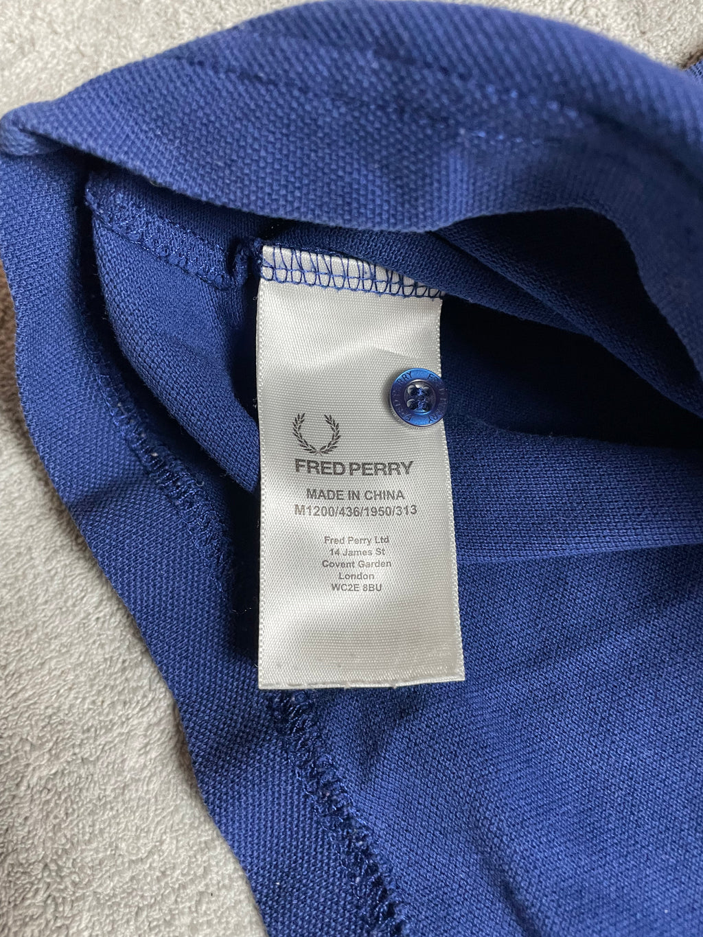 Fred Perry Poloshirt in Marineblau - Gr. M