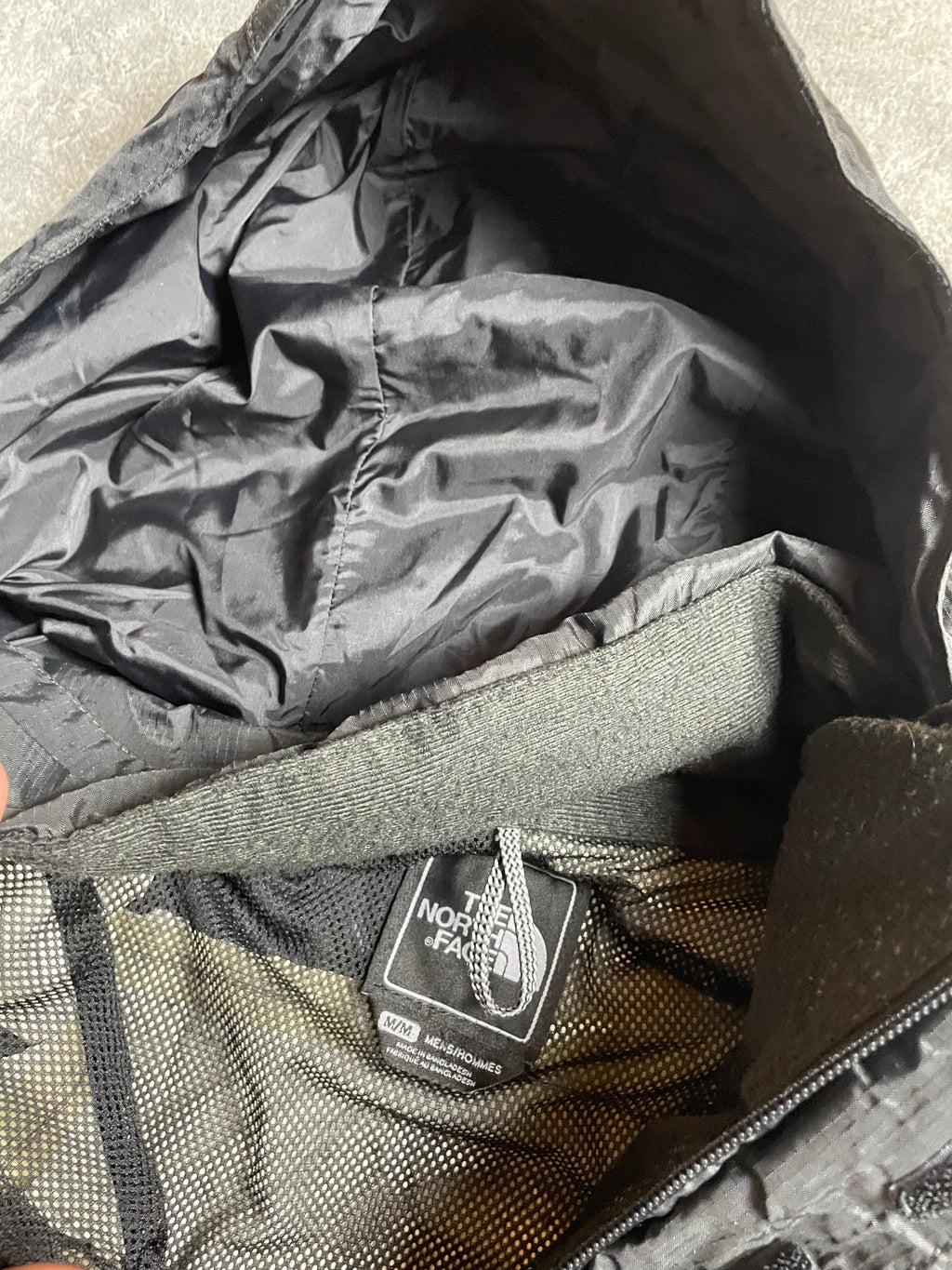 The North Face Regenjacke/Windbreaker in schwarz - Gr. M