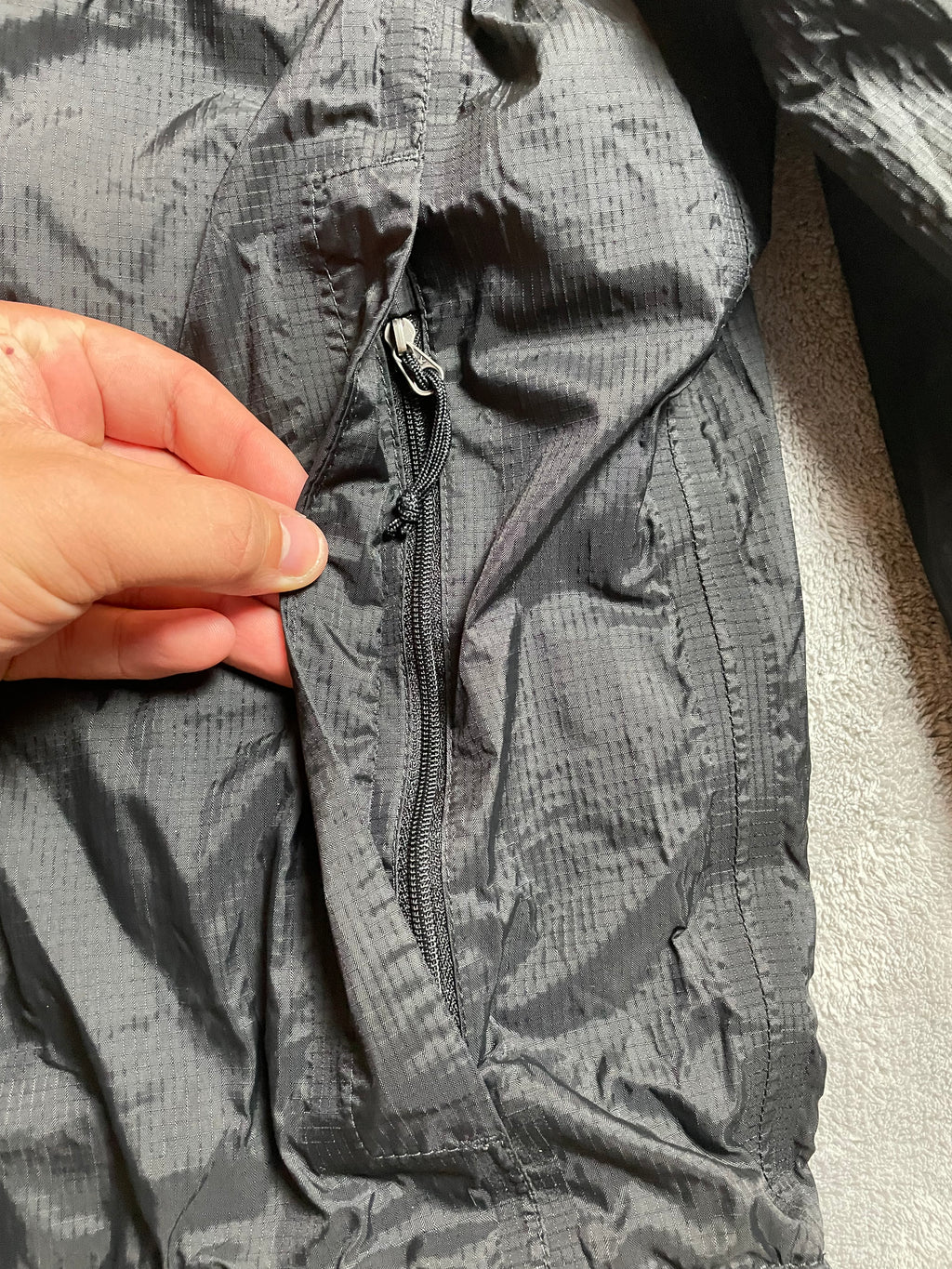 The North Face Regenjacke/Windbreaker in schwarz - Gr. M