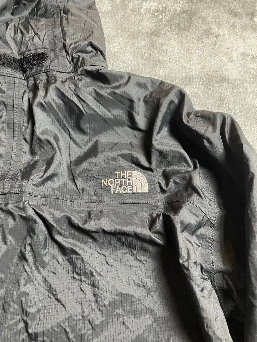 The North Face Regenjacke/Windbreaker in schwarz - Gr. M