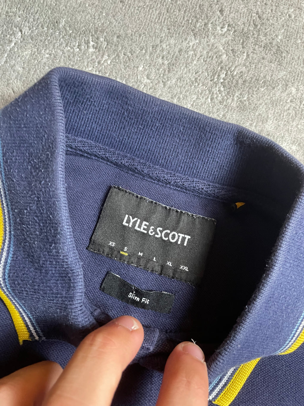 Lyle & Scott Poloshirt in Marineblau - Gr. S