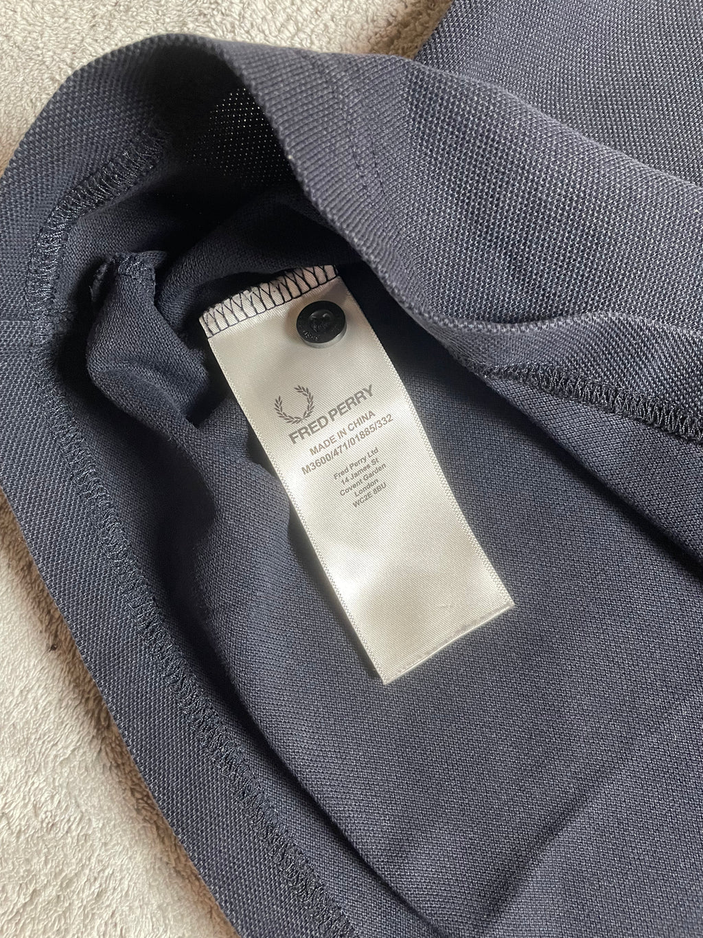 Fred Perry Poloshirt in Marineblau - Gr. M
