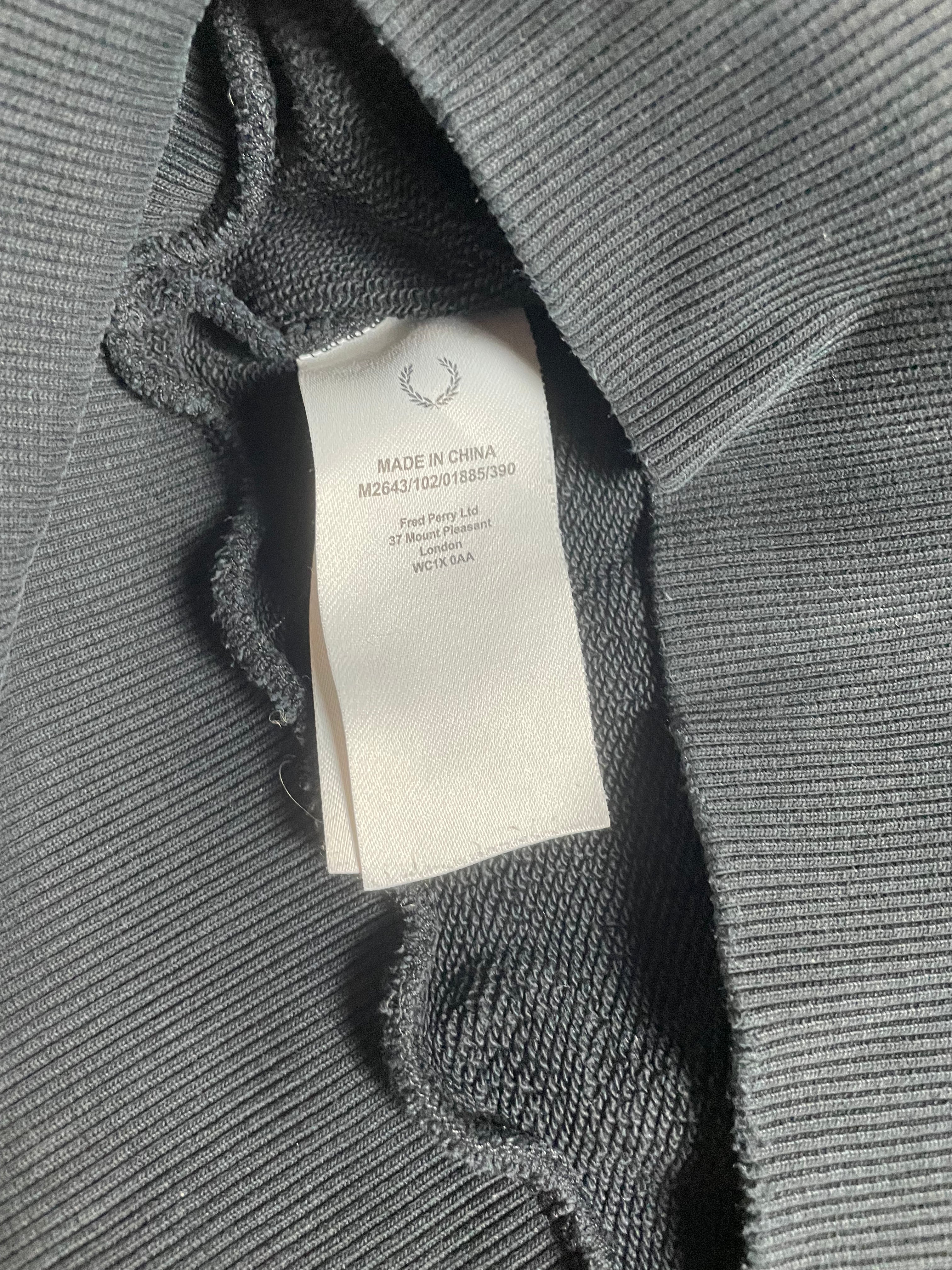 Fred Perry Kapuzenpullover in schwarz - Gr. S