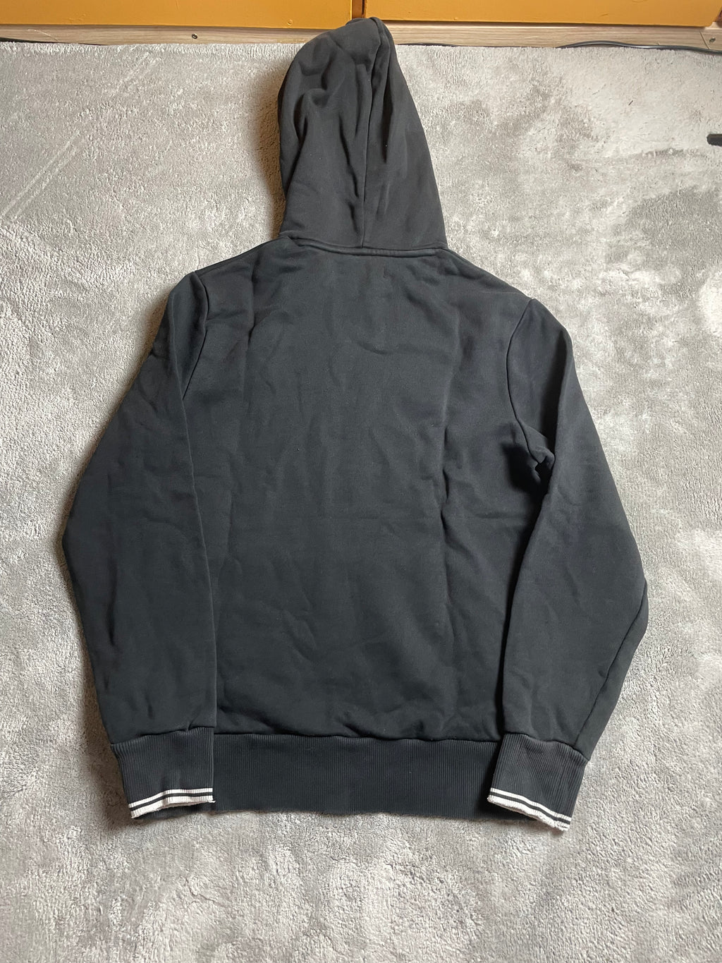 Fred Perry Kapuzenpullover in schwarz - Gr. S