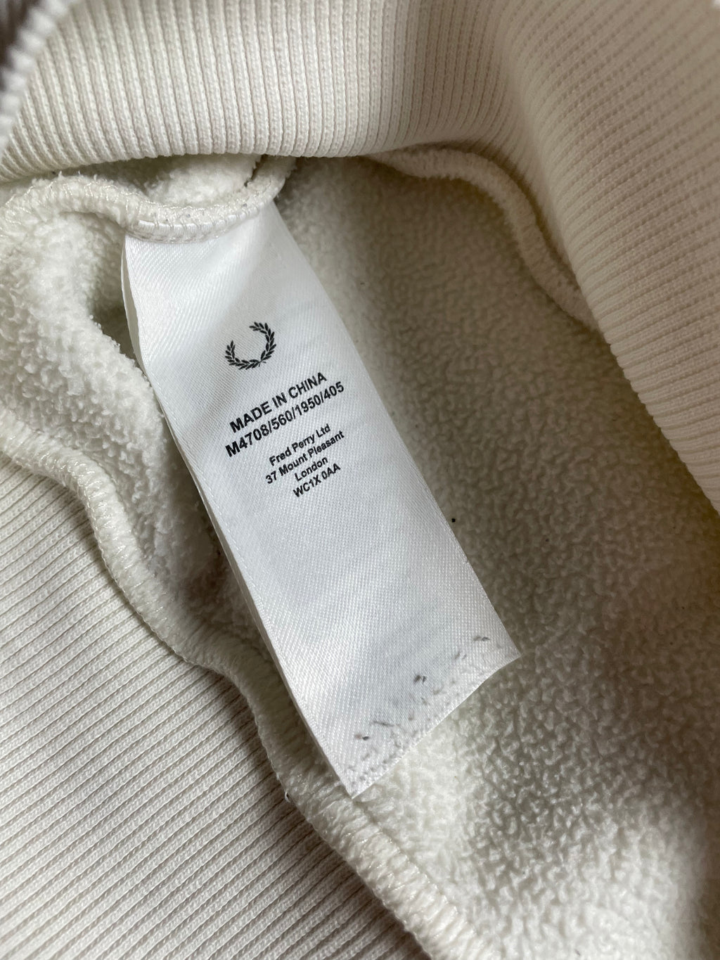 Fred Perry Taped Sweater in weiß, creme - Gr. S