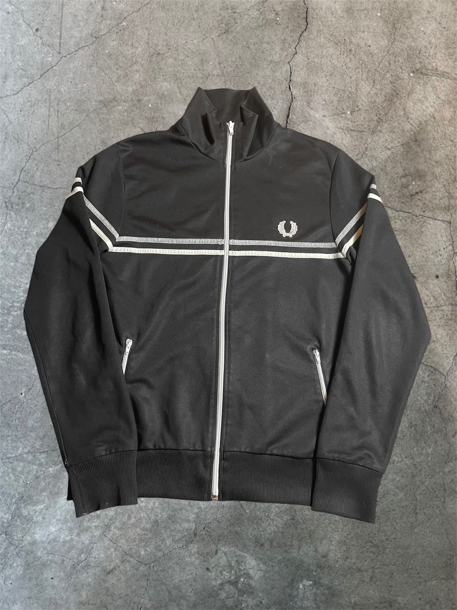 Fred Perry Trainingsjacke in schwarz, weiß - Gr. S